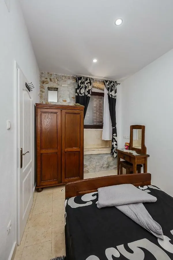 Apartment Apartman Lavanda Kastela
