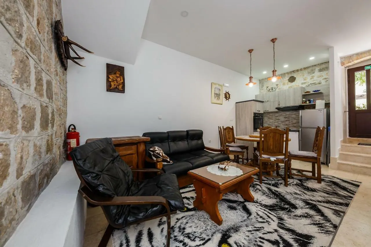Apartman Lavanda Kastela Apartment