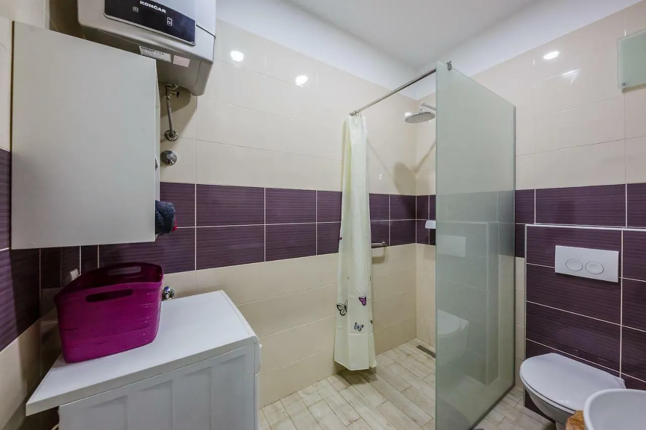 Apartment Apartman Lavanda Kastela
