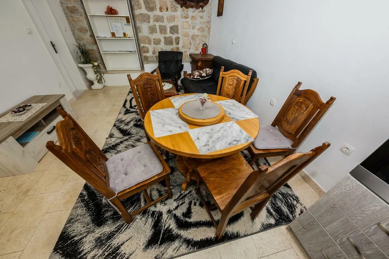 Apartman Lavanda Kastela 0*,