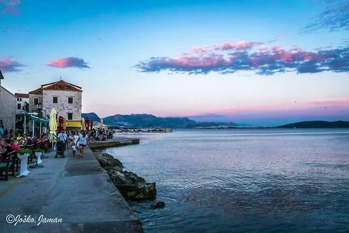 Apartman Lavanda Kastela 0*,